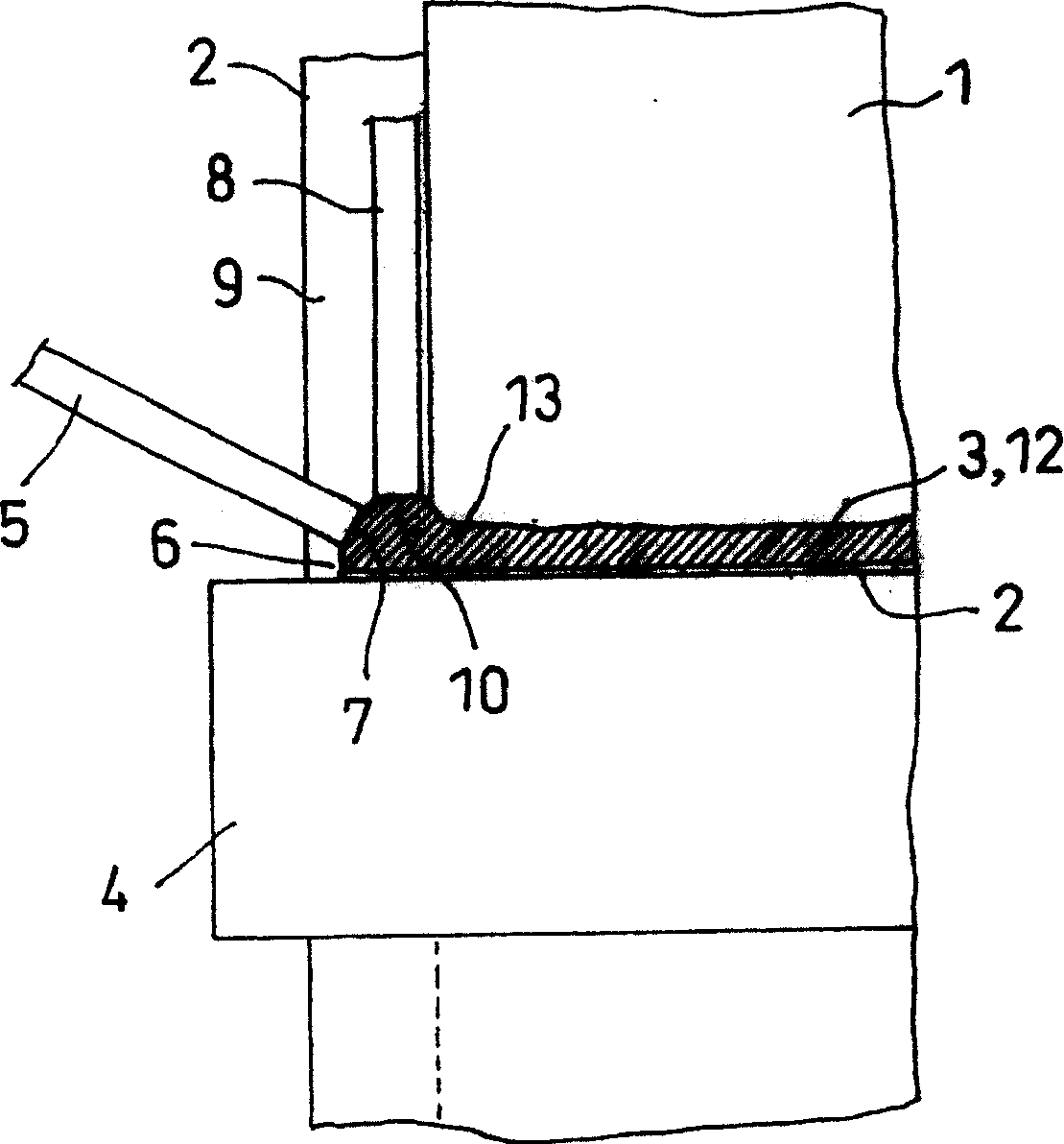 Production method of film laminates and production apparatus used therein