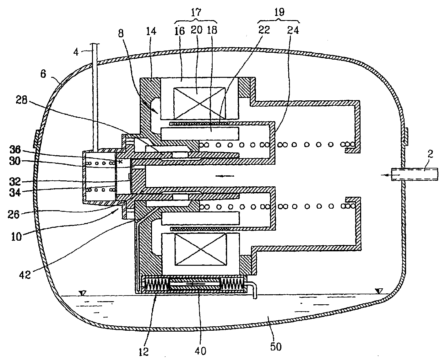 Reciprocating compressor for compressing refrigerant