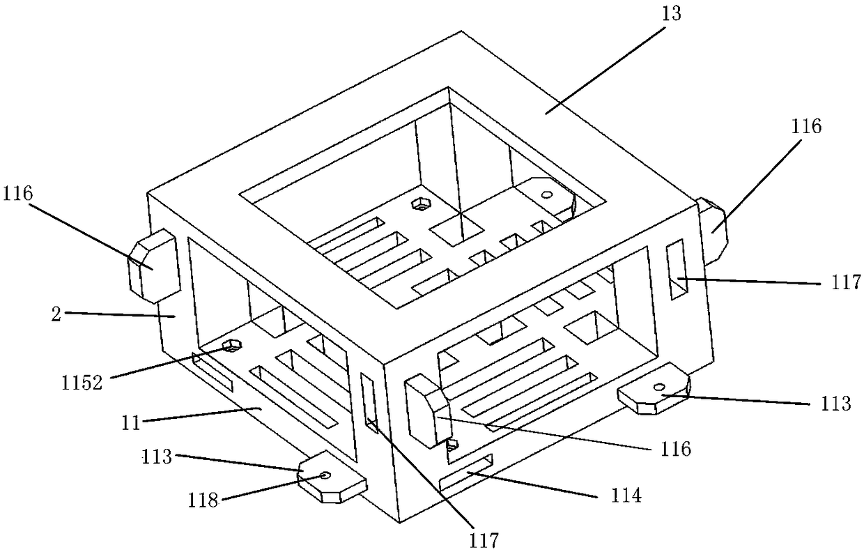 A combined splicable tray and its preparation method