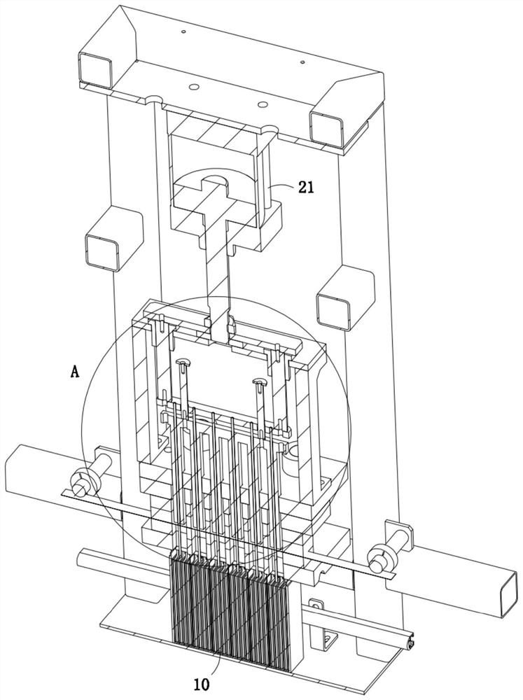 Automatic mounting device for storage battery protective screen plate