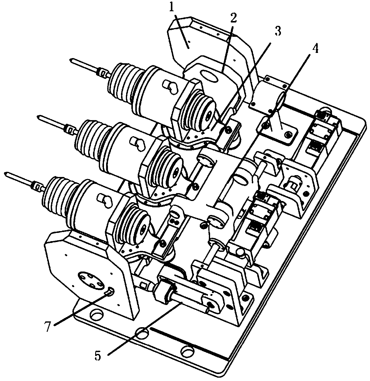 Multi-axis two-degree-of-freedom synchronous swinging device