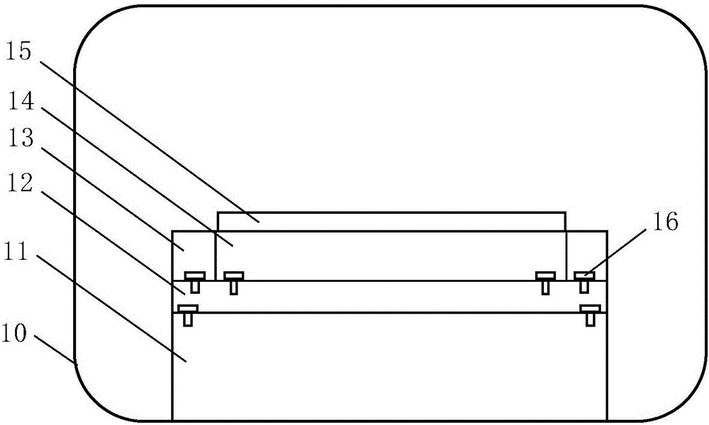 Polysilicon etching cavity and method capable of lowering metal pollutant content in cavity