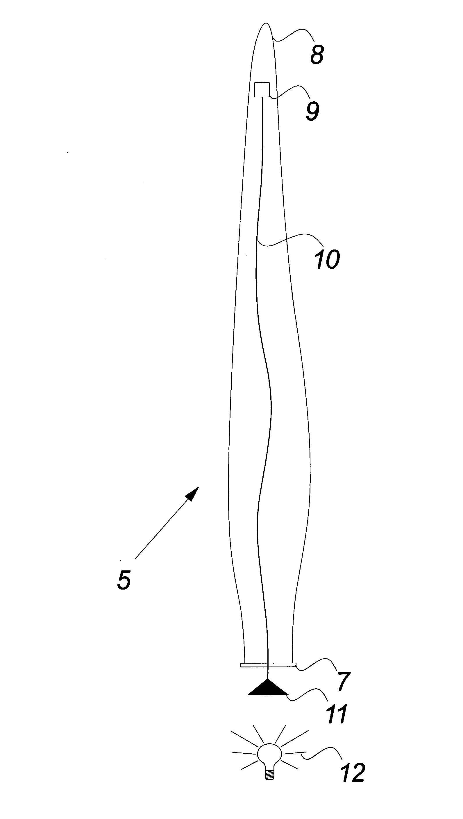 Wind turbine blade, wind turbine and method for manufacturing a wind turbine blade