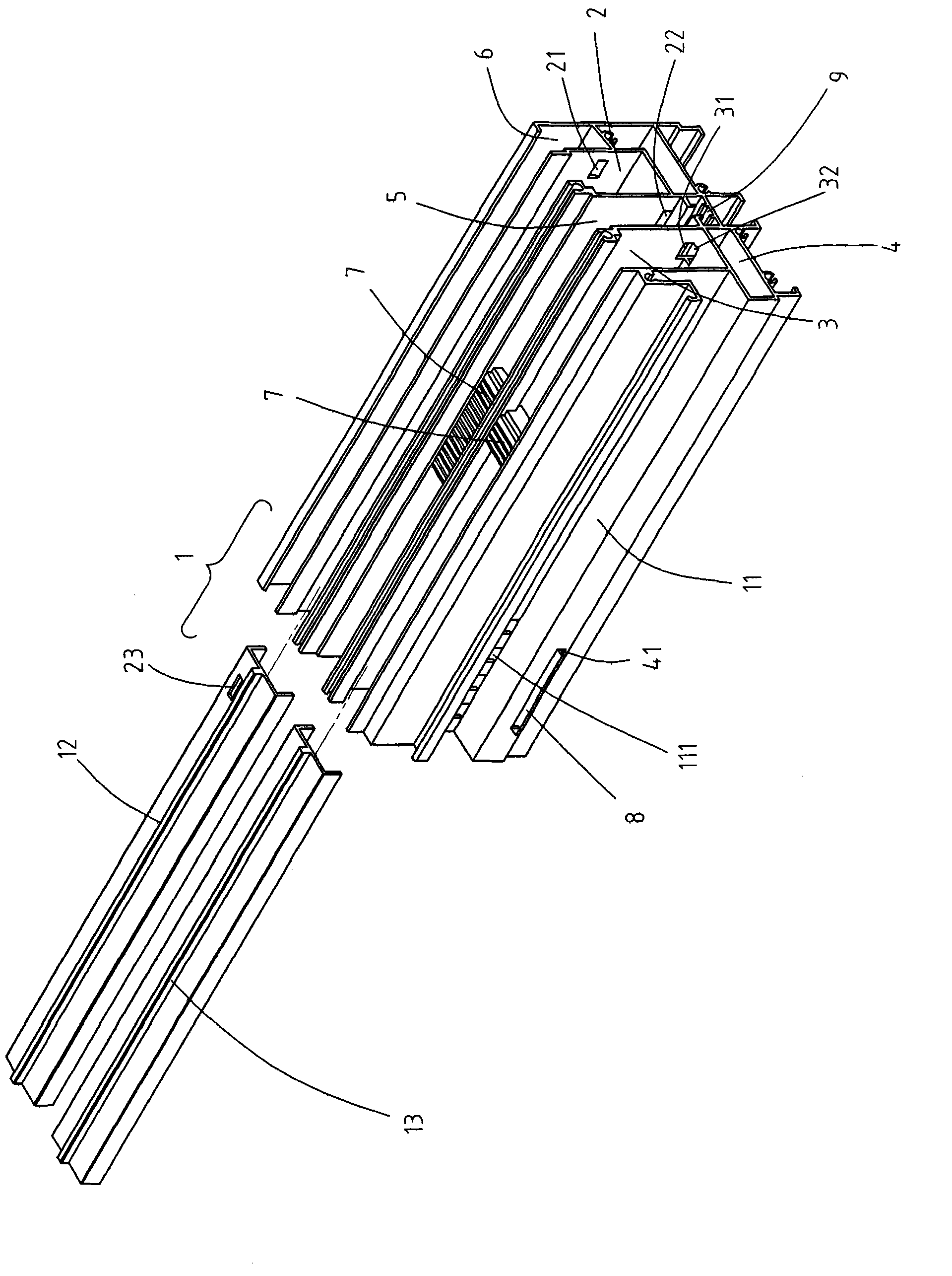 Pressure storage and water drainage structure of aluminium window