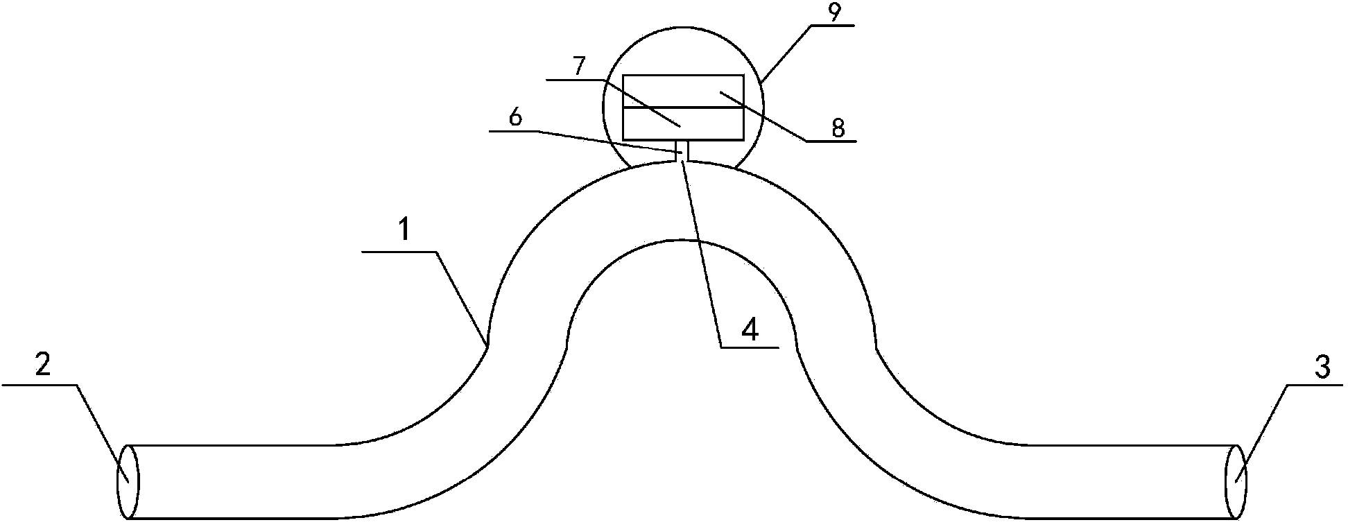 Metering device and measuring method capable of accurately measuring irrigation water quantity in field