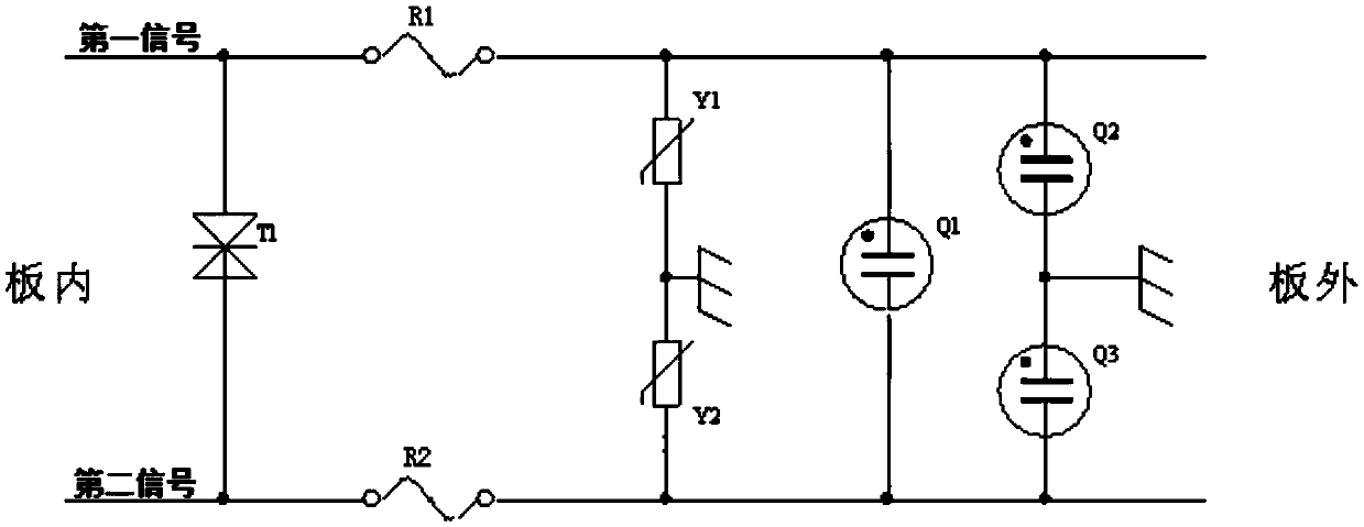 Differential interface protection circuit suitable for RS422 or RS485 communication