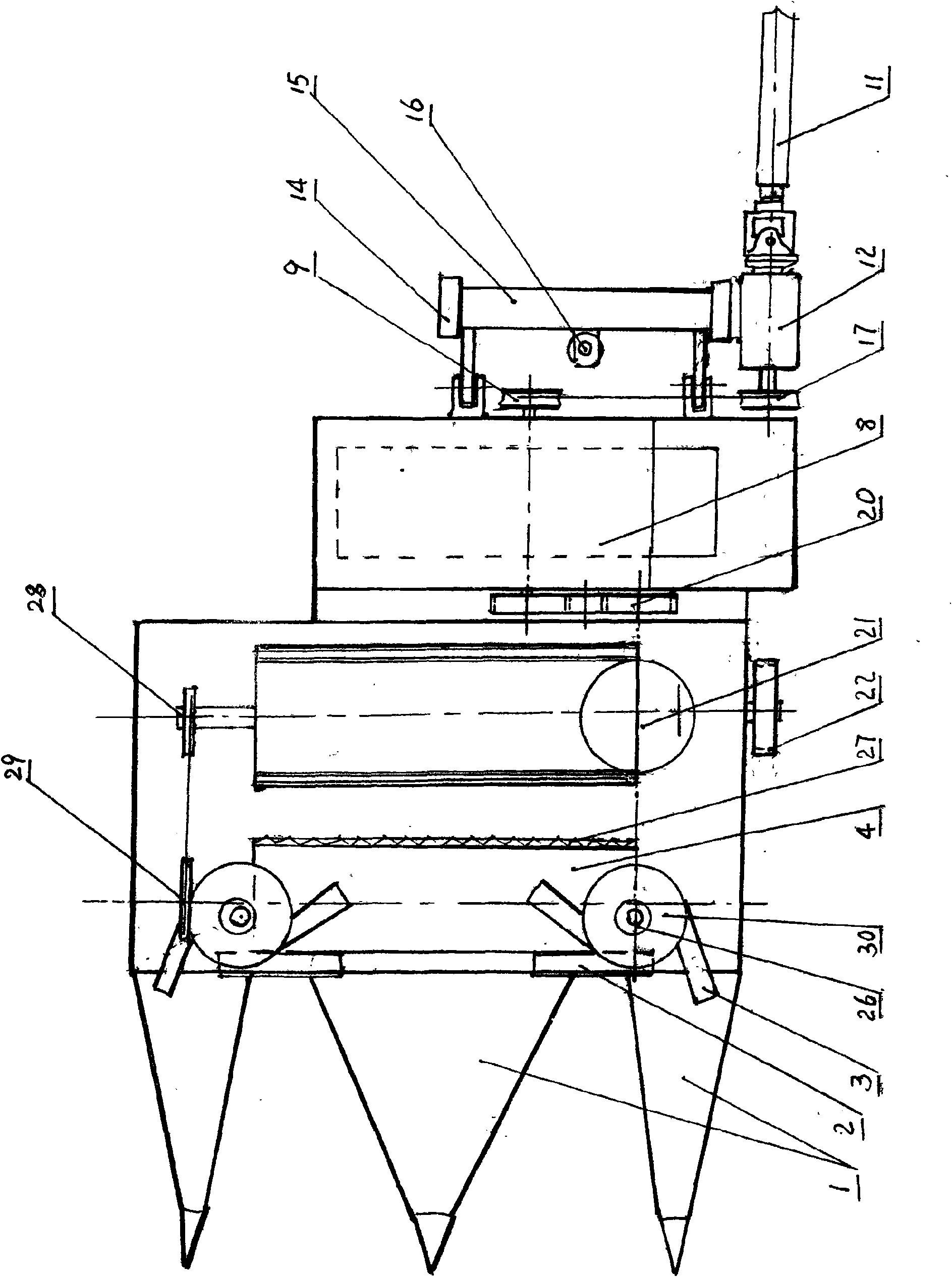 Corn straw harvesting and crushing combination machine