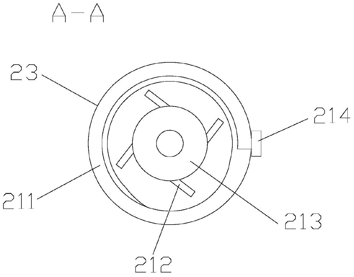 A preliminary cleaning device for livestock farm wool using centrifugal treatment