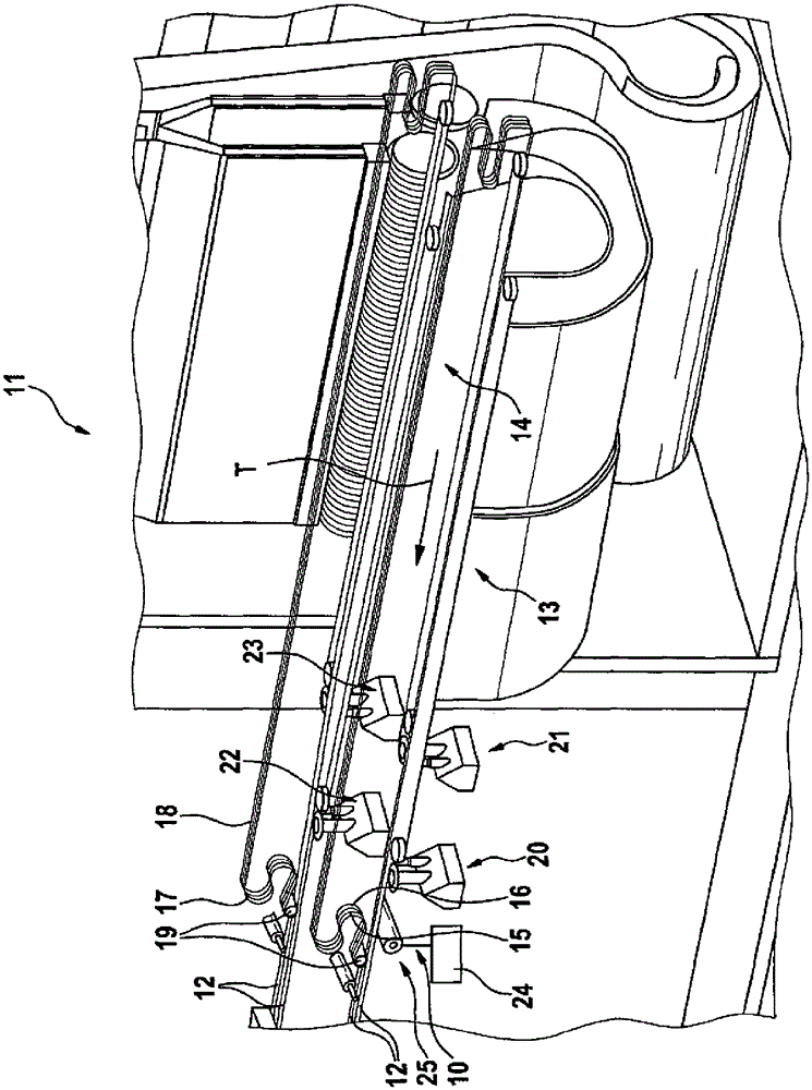 Apparatus and method for conveying fluid into sliver and slivers with such an arrangement