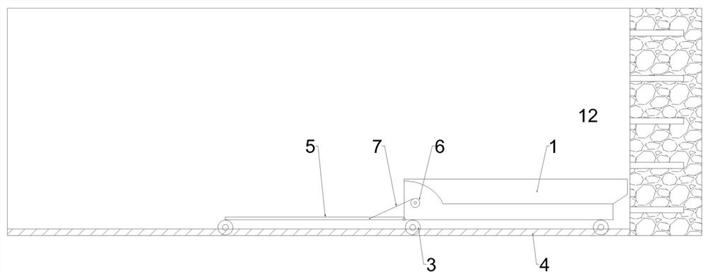 Stone conveying mechanism in tunnel drilling and blasting engineering