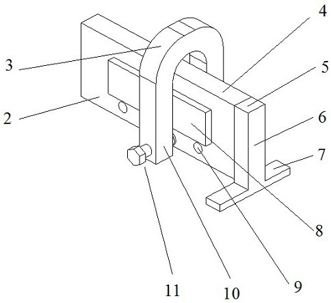 Device for guaranteeing coaxiality of multiple lug piece holes