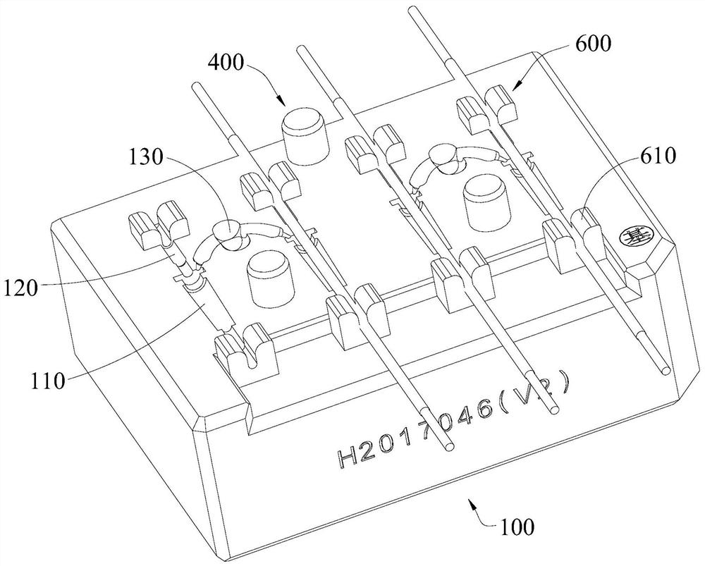 Ear handle injection molding module