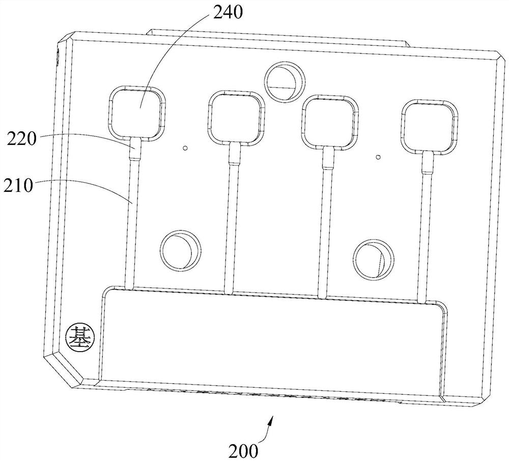 Ear handle injection molding module