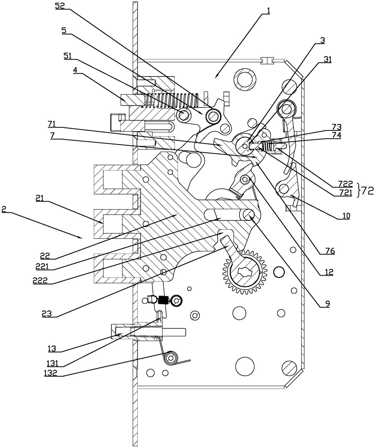 Semiautomatic electronic lock with dissociation protection