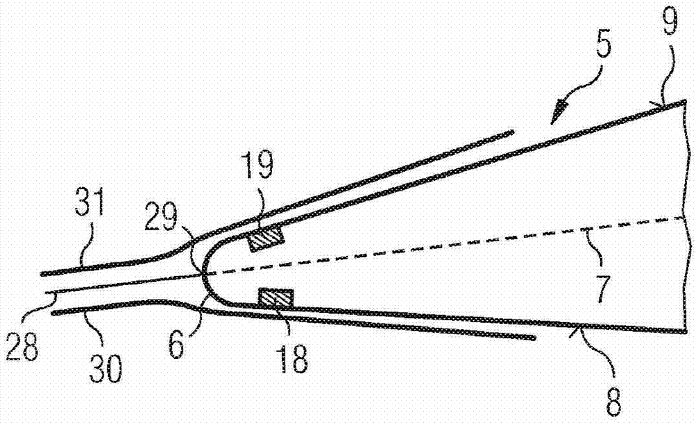 Flow dividing device for a condensation steam turbine having a plurality of outlets