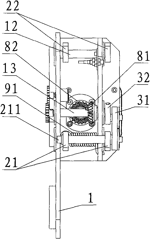 Automatic or semi-automatic pot turning device and cooking equipment applying same