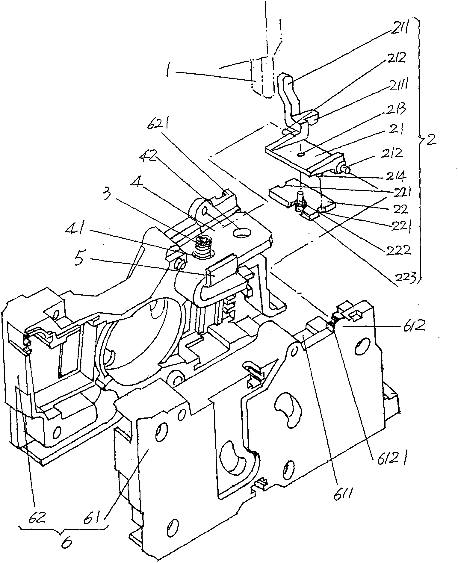 Electromagnetic short current protective mechanism for breaker