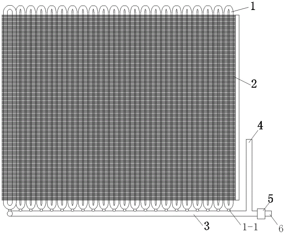 Refrigerating condenser without refrigerant superheating section and refrigerating method thereof