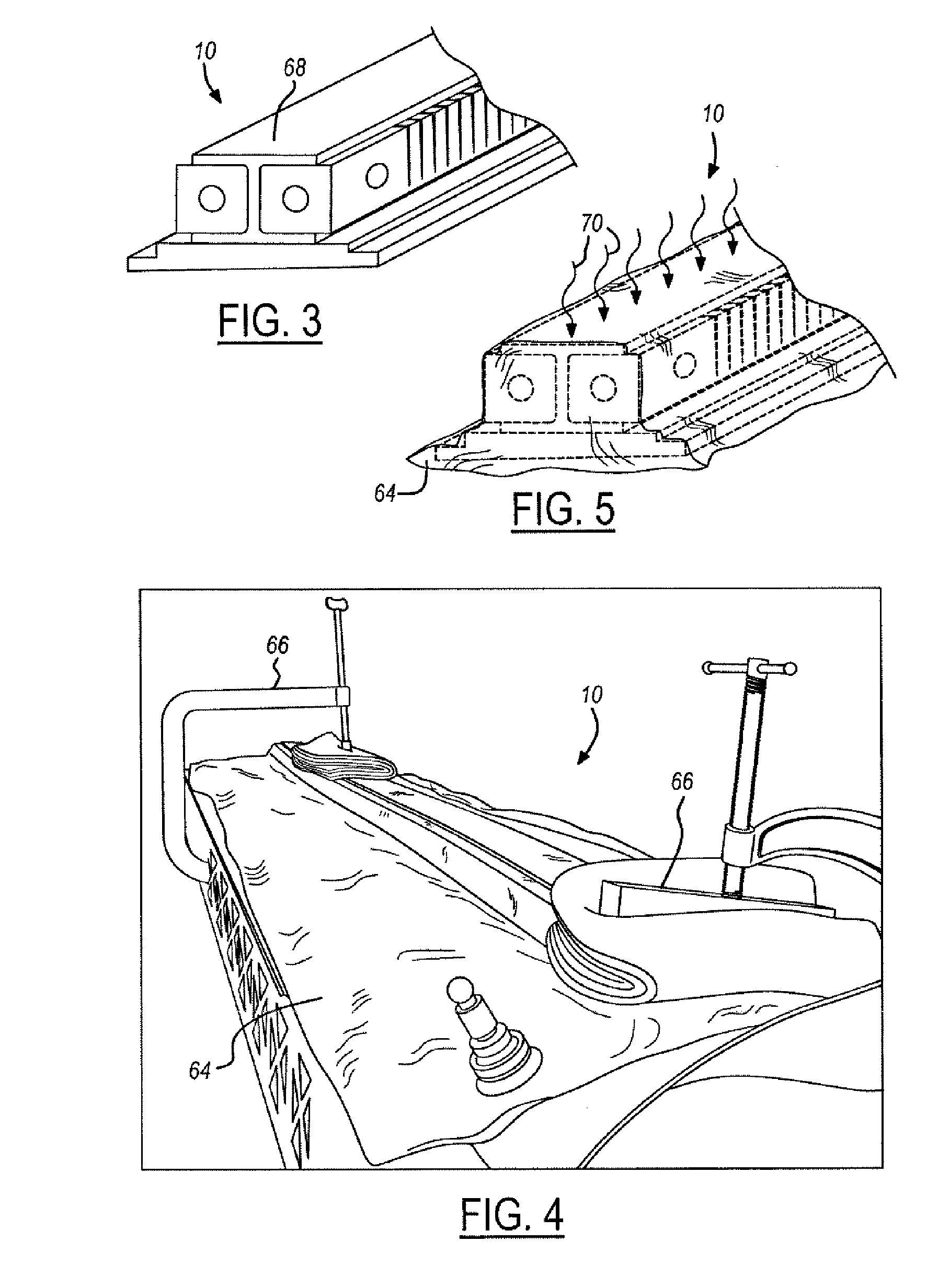 Flexible mandrel for highly contoured composite stringer