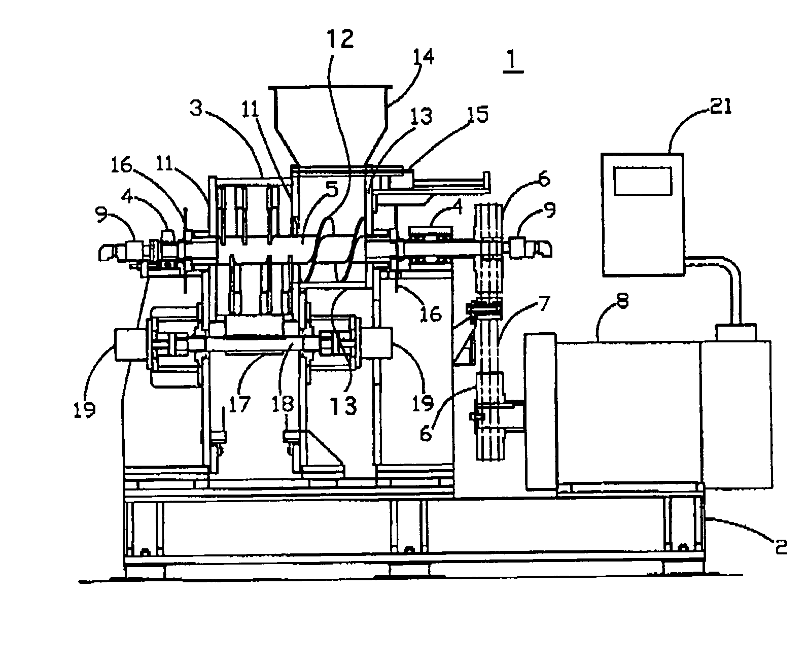 Mixing and pulverizing device, melting method for mixing, and method of molding cellulose material impregnated with binder