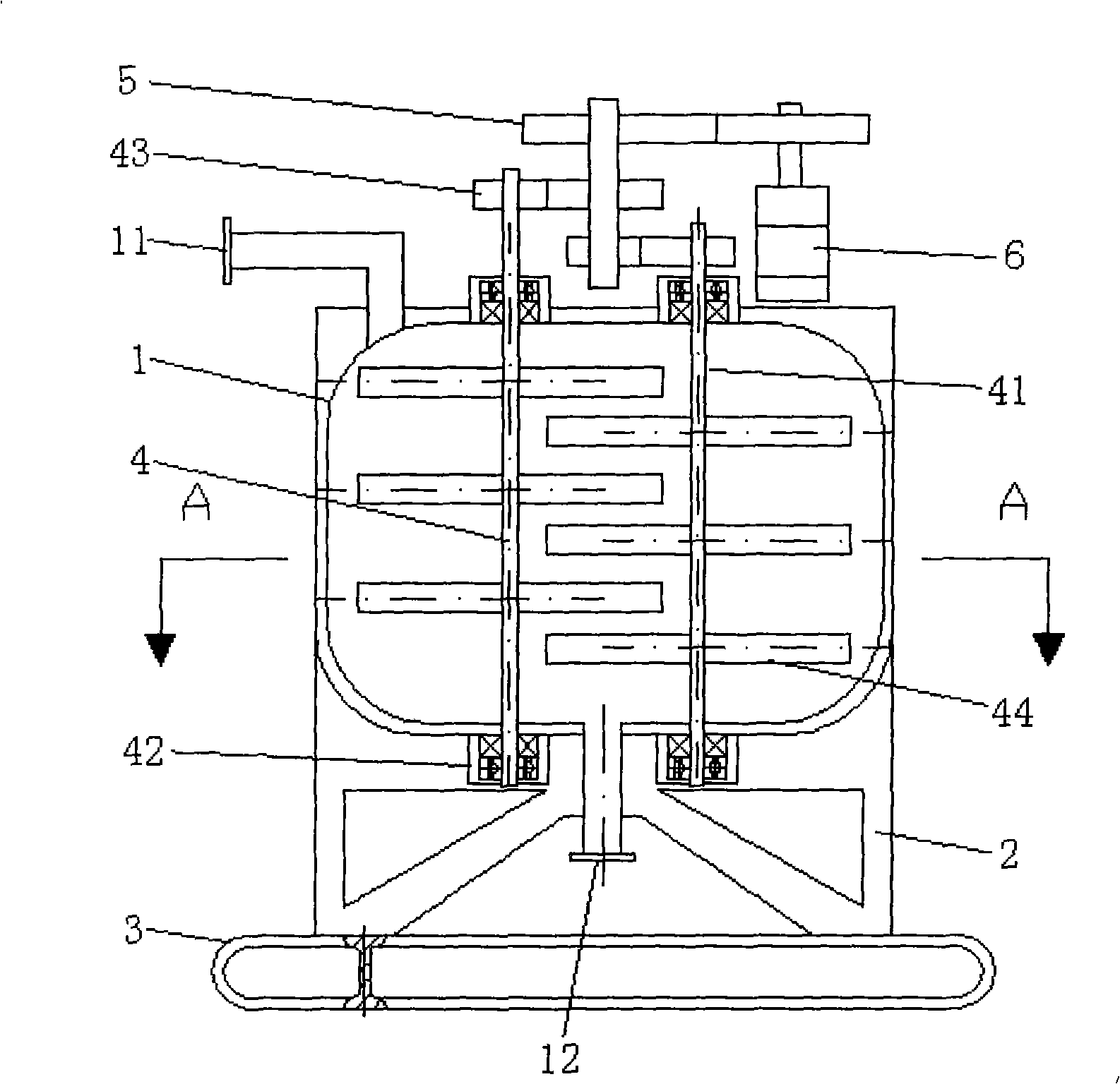 Polymer agitating device