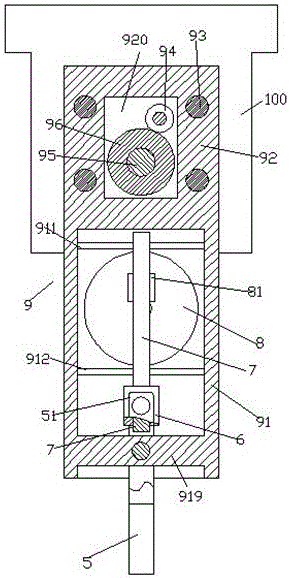 Fluid spraying device