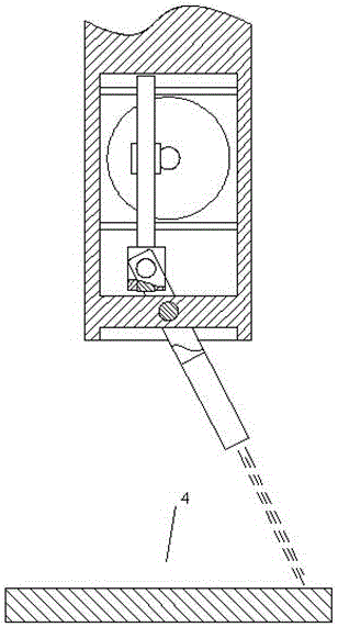 Fluid spraying device