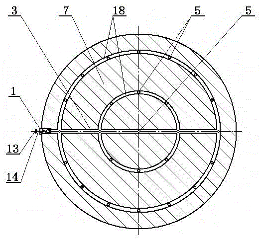 Circular two-sided suction cup for protecting ancient and valuable vase