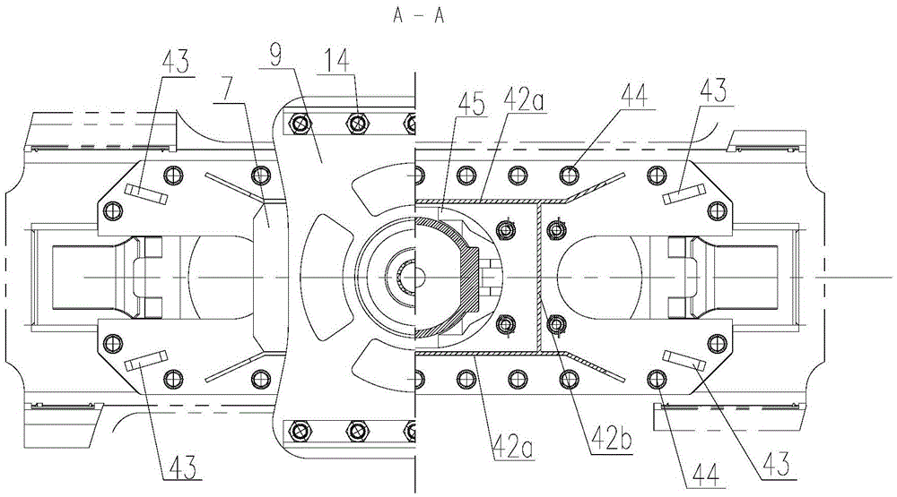 Straddle type monorail train central traction device