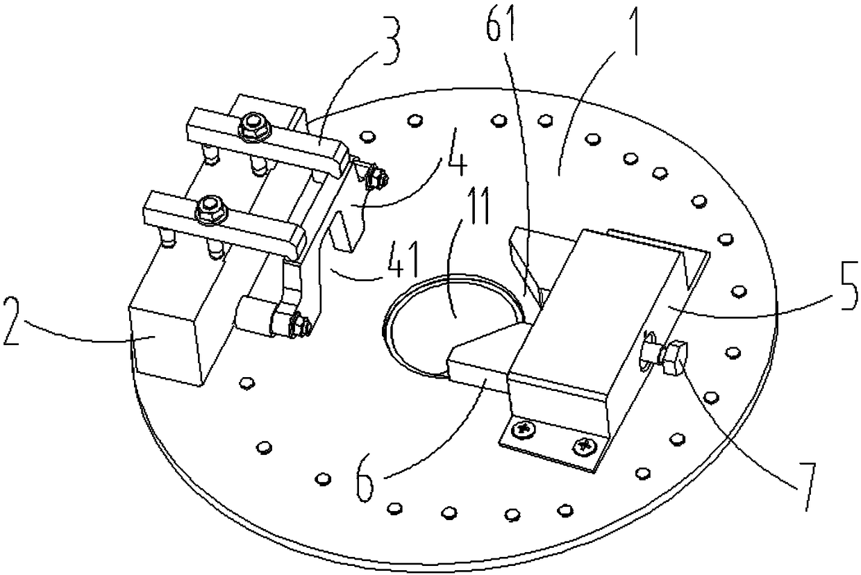 Clamping tool for drilling of end cover of wind turbine generator shell