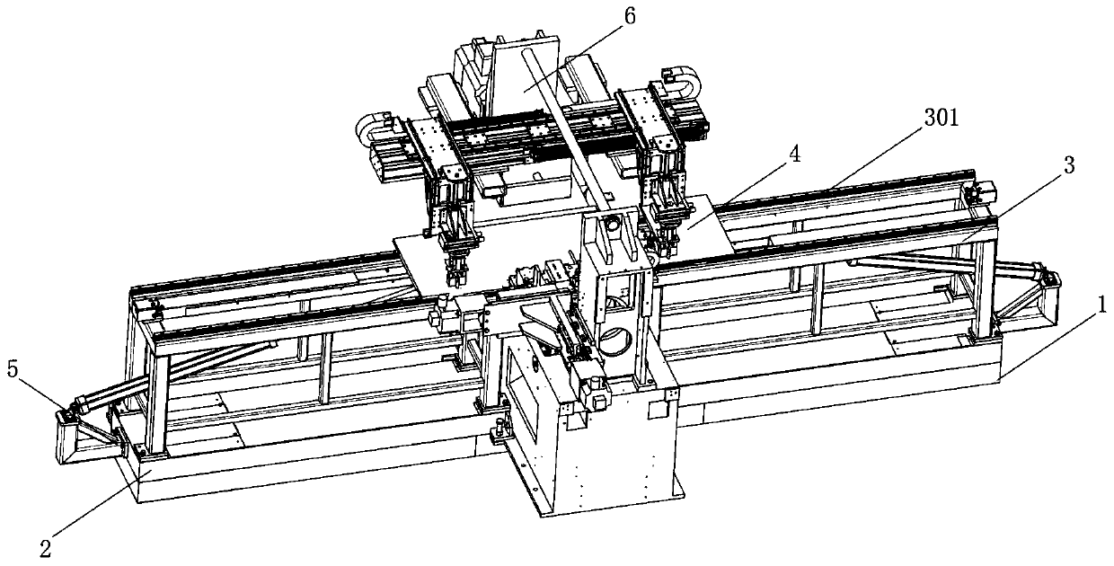 Cutting and transferring device for packaging paper boards