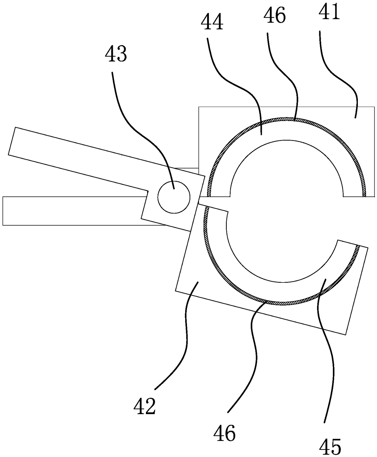 Feeding device of plastic parts in luggage accessories