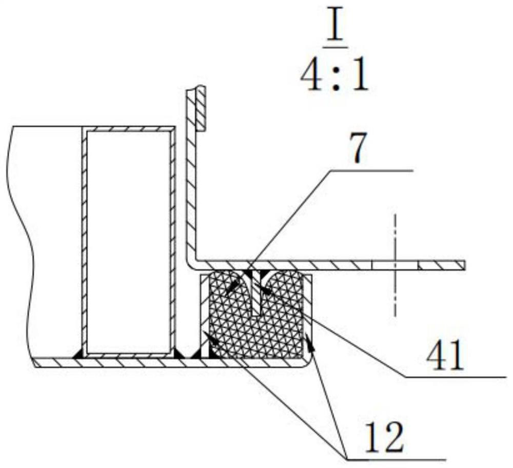 Fire-fighting smoke exhaust port opened through electromagnetism