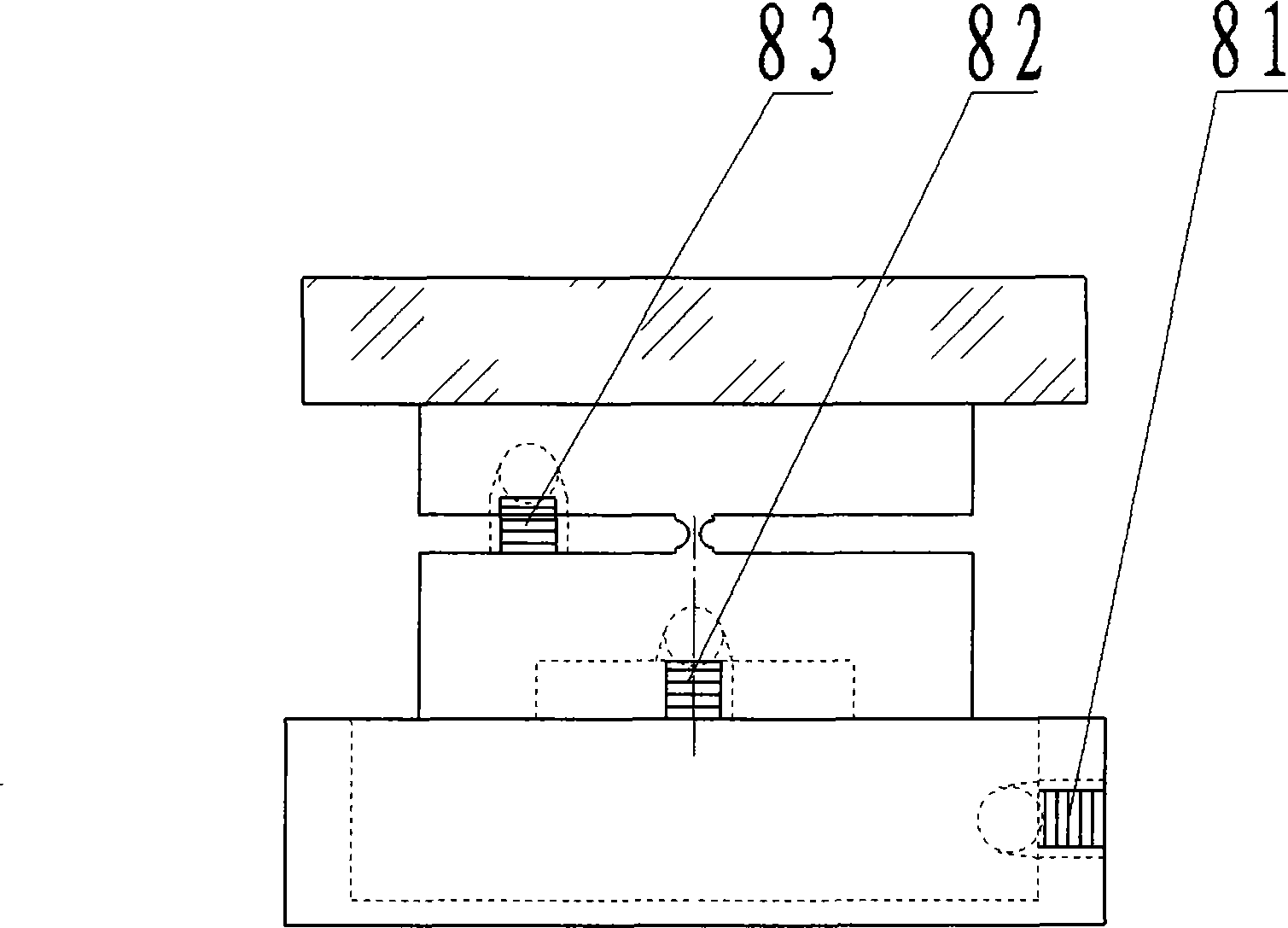 Split pattern displacement deviation monitoring system