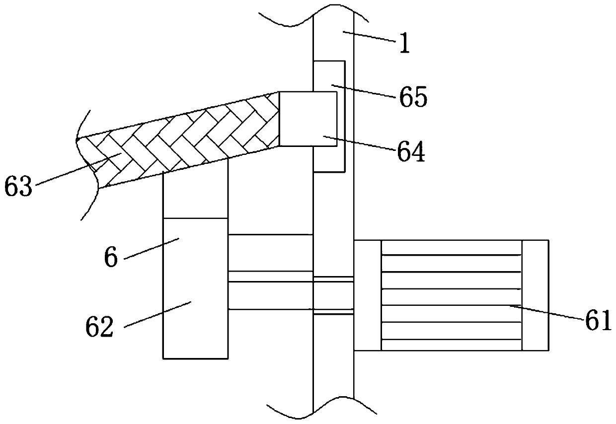 Screening device for fused quartz material crushing