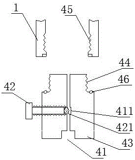 Detonating device for double-supercritical-gas blaster and fracturing device