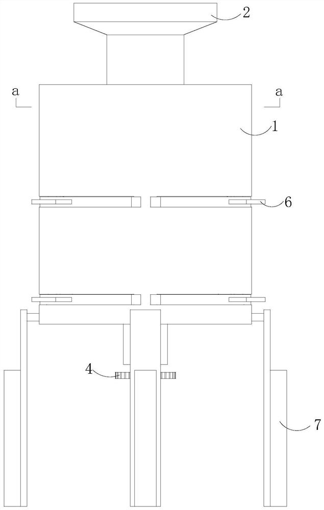 Efficient sand screening device for water conservancy project construction