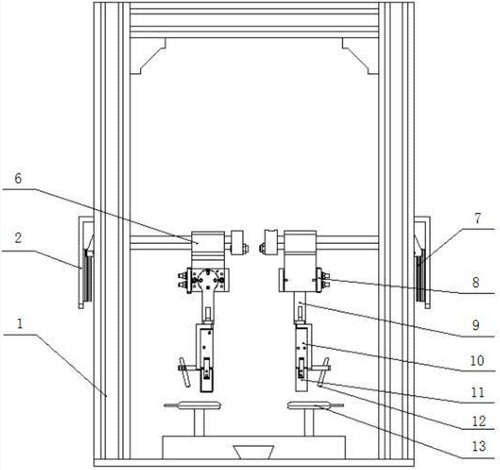 Automatic laryngeal mask extraction device for medical laryngeal mask production line