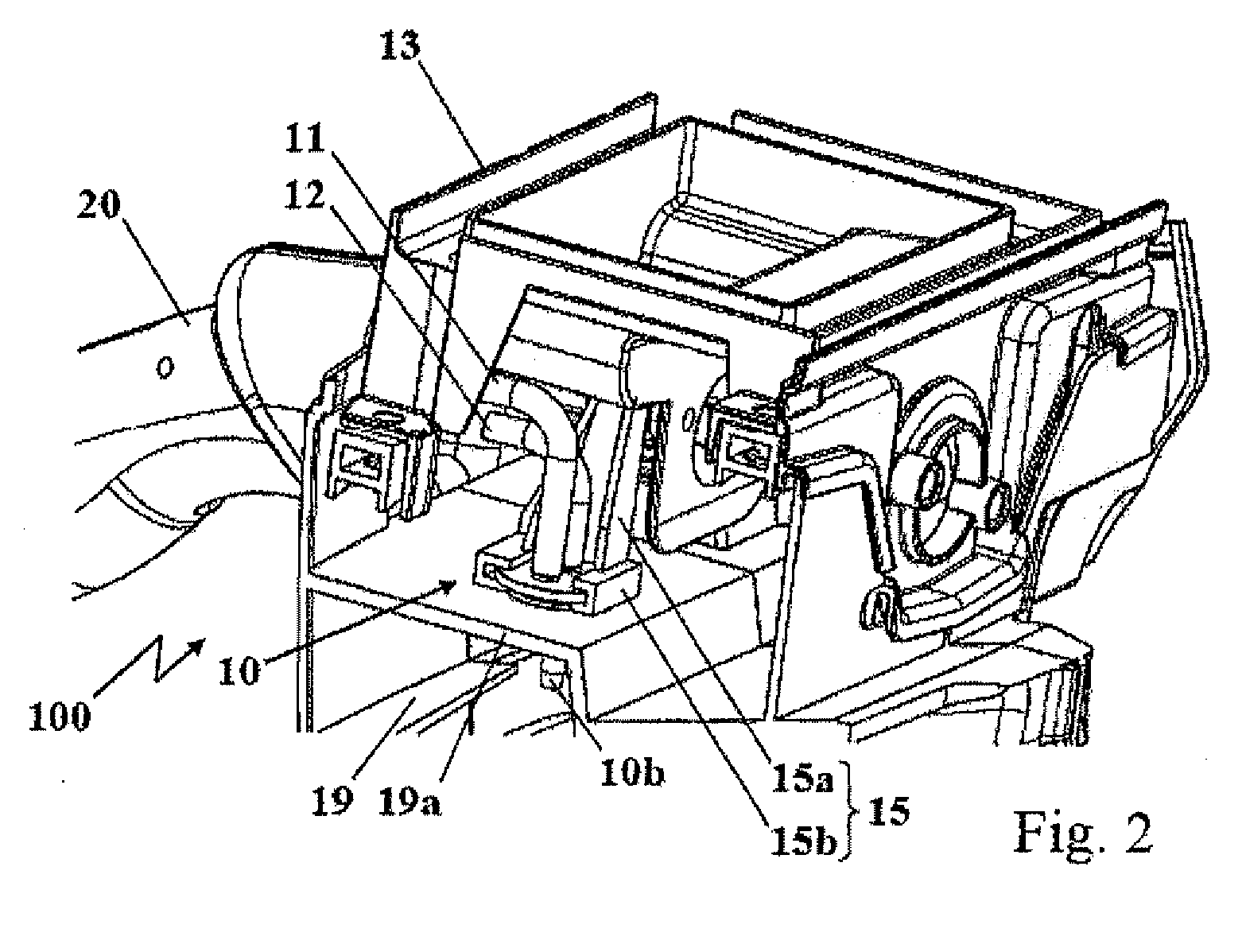 Device for supplying fuel for an engine and method for mounting a fuel feed line