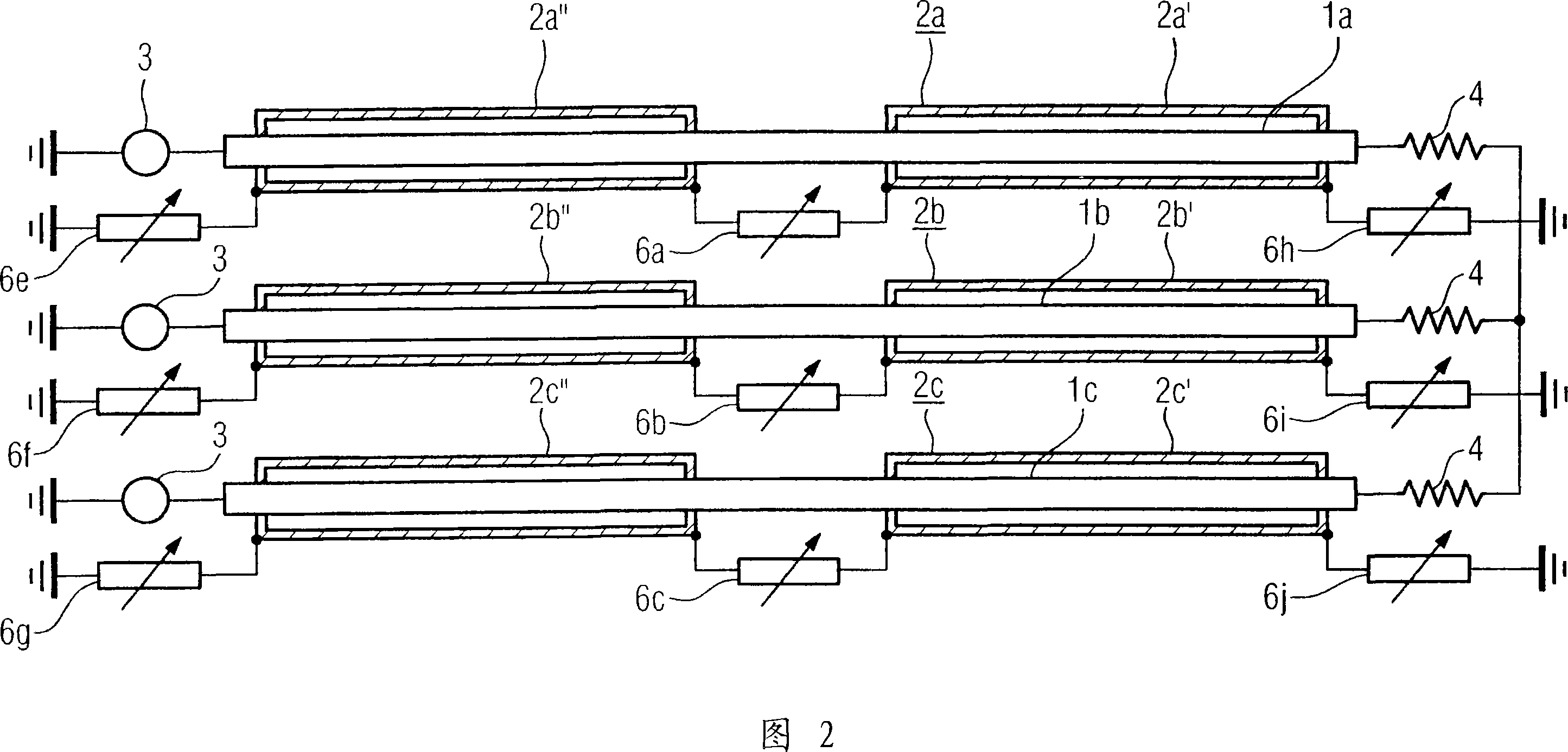 Electric energy transmitting device with a phase conductor and an screen conductor