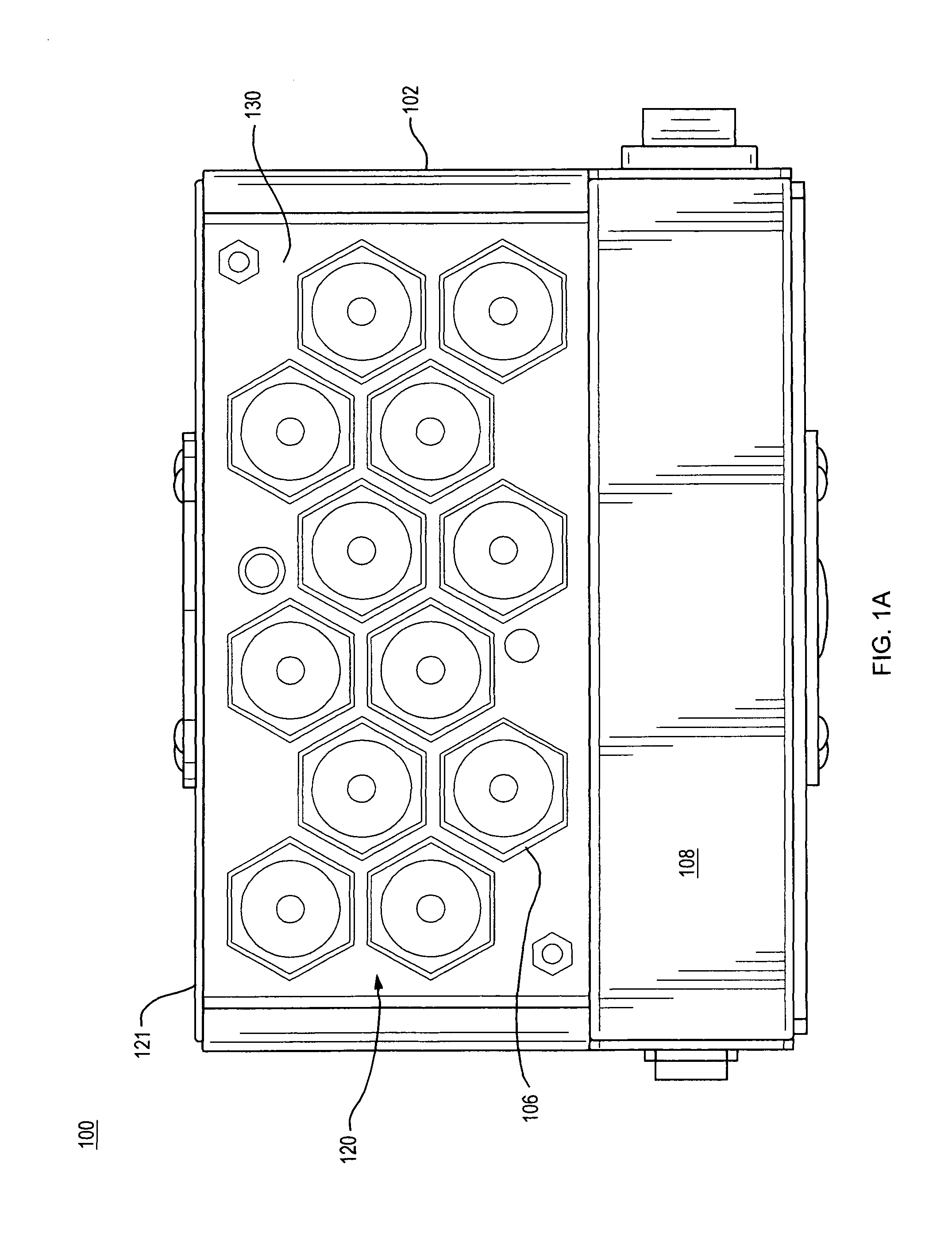 Virtual single light source having variable color temperature with integral thermal management