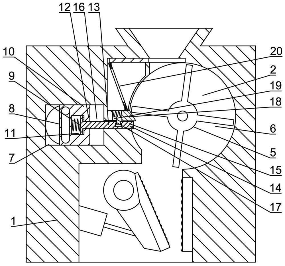 Material returning prevention feeding device of jaw crusher