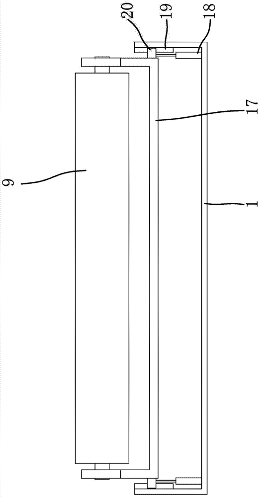 A scraper coating device for soft carriage material