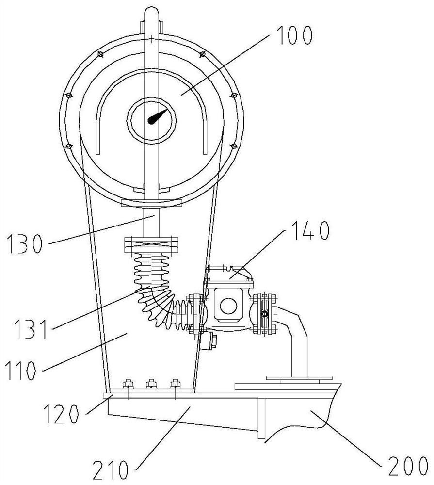 Transformer oil conservator fixing device for oil-immersed station