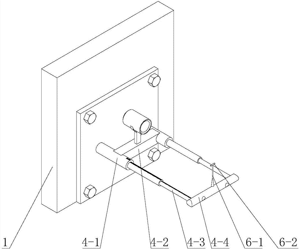 A two-degree-of-freedom measuring device and method based on plane mirror imaging