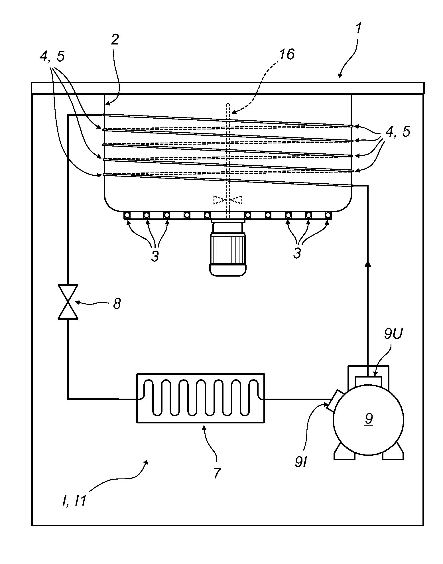 Machine and method for the thermal treatment of liquid and semi-liquid food products