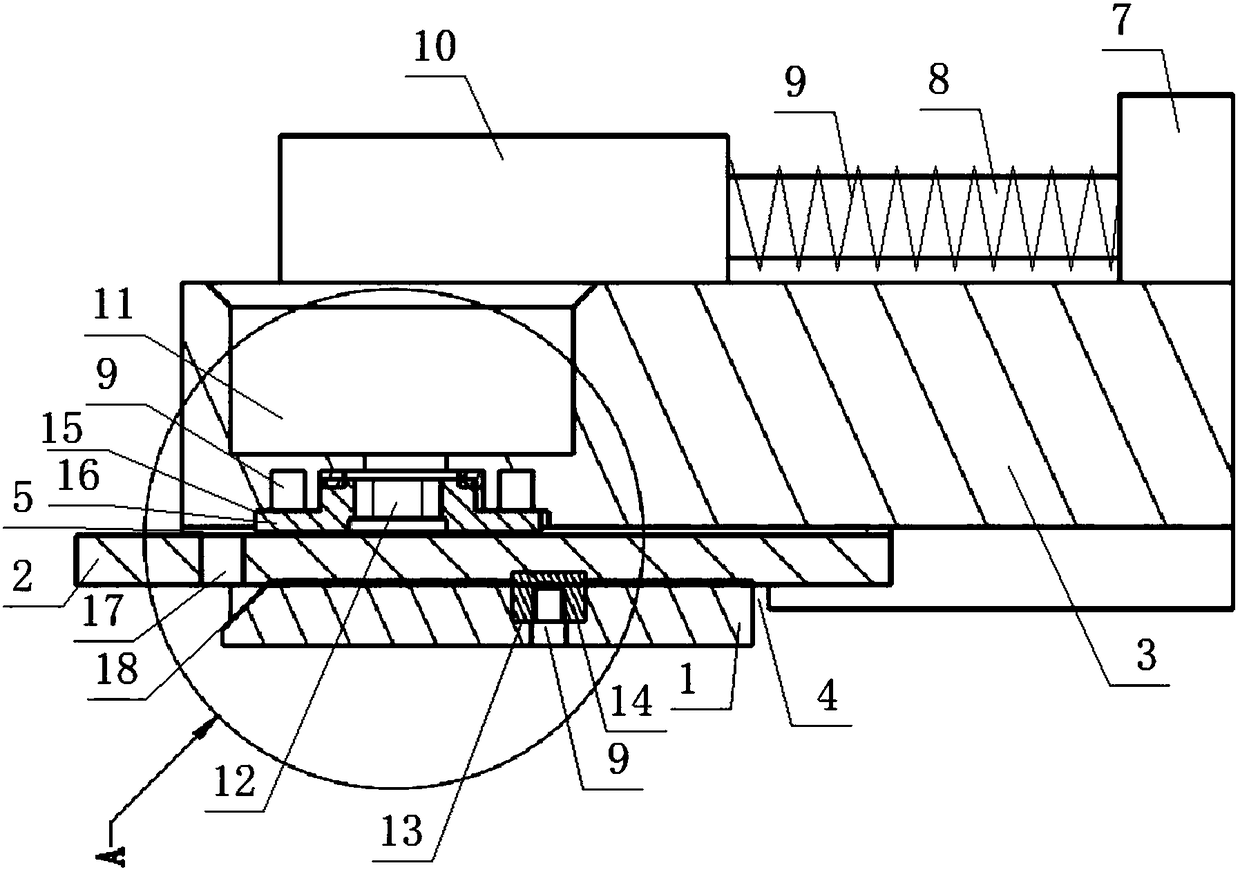 Powder sieving device of 3D printing device