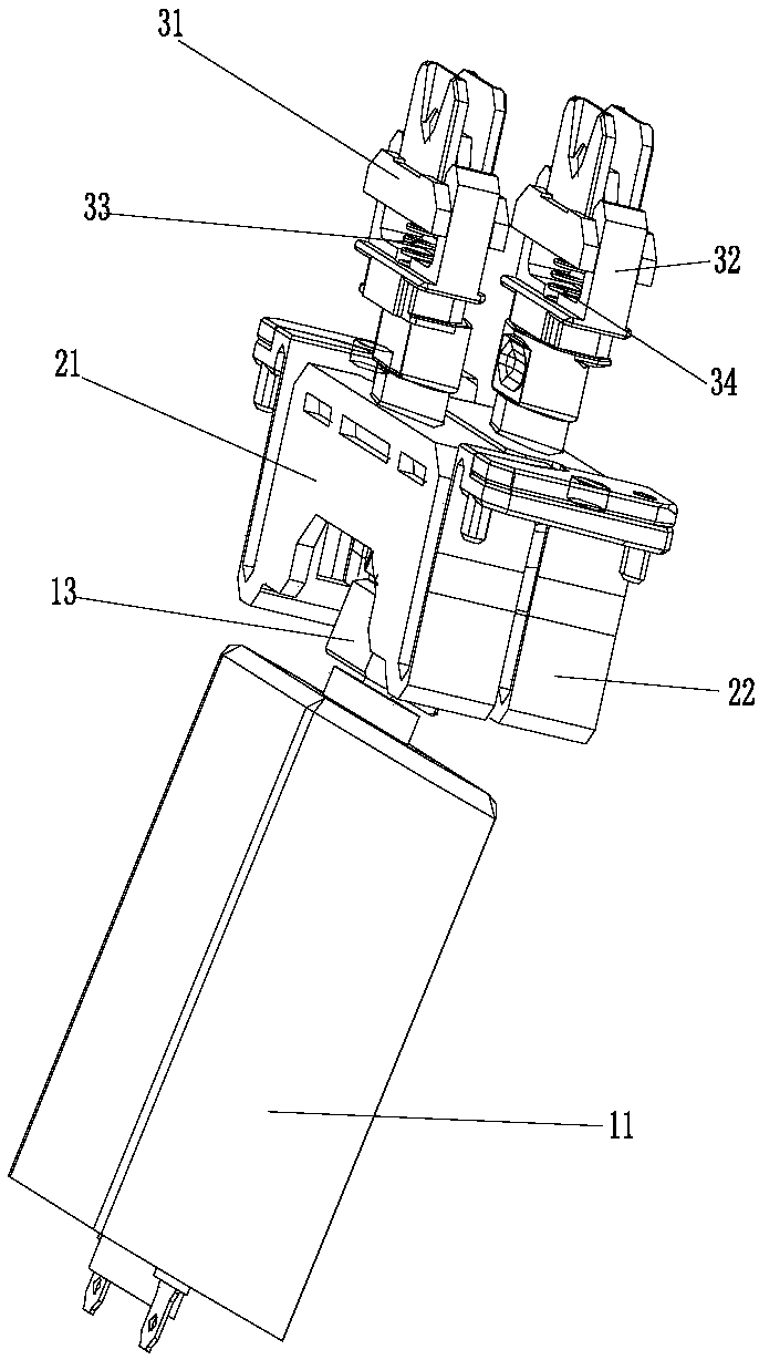 A reciprocating shaver with variable angle driving structure