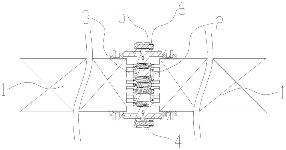 Multi-core cable with fireproof and waterproof functions and joint device thereof