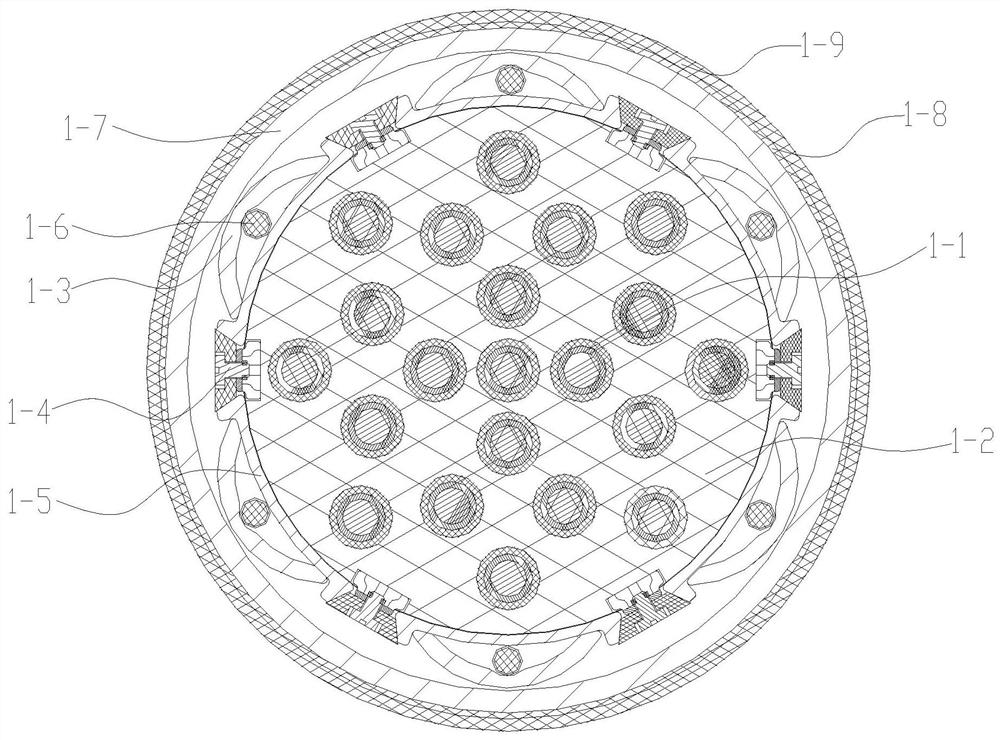 Multi-core cable with fireproof and waterproof functions and joint device thereof